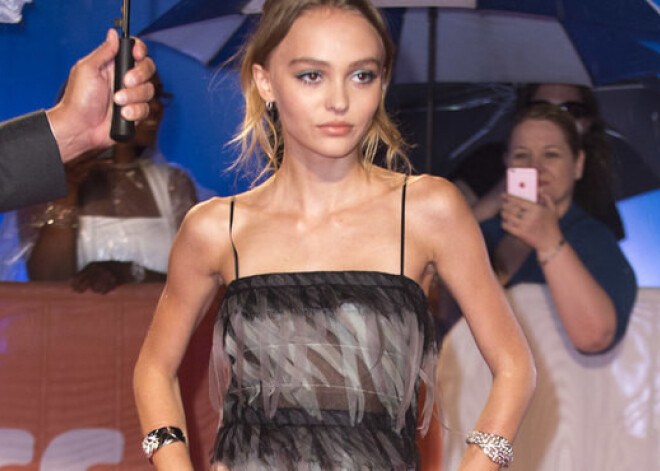 Дочь Джонни Деппа о борьбе с анорексией: «Я очень долго пыталась поправиться»