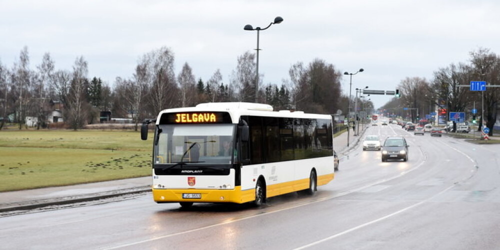 Aptaujas dati liecina, ka 58% Latvijas respondentu nekad nav domājuši par piesprādzēšanos autobusā, 25% autobusos nepiesprādzējas neērtības dēļ, 12% piesprādzēšanos autobusā neuzskata par nepieciešamu, bet 5% minējuši kādu citu iemeslu.