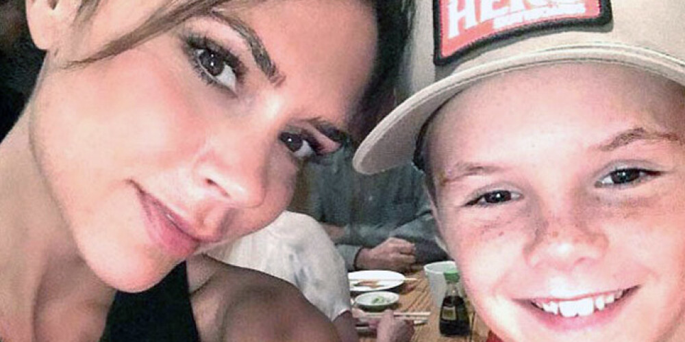 Виктория и Круз Бэкхемы позируют для соцсетей