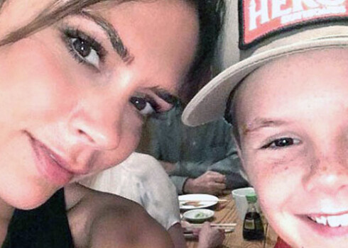 Виктория и Круз Бэкхемы позируют для соцсетей