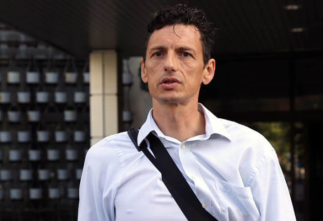 Latvijas Islāma kultūras centra aktīvists, pazīstamais žurnālists Roberts Klimovičs aicina Latvijā likvidēts parlamentāro sistēmu un ieviest prezidentālu pārvaldi. Šī mērķa īstenošanai viņš izveidojis domubiedru kustību „Latvija pret Parlamentu”.