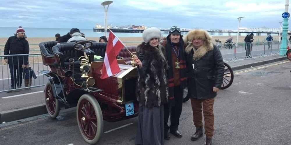 CSDD Rīgas Motormuzeja eksponāts "Krastin auto" uzvar elegances konkursā Anglijā