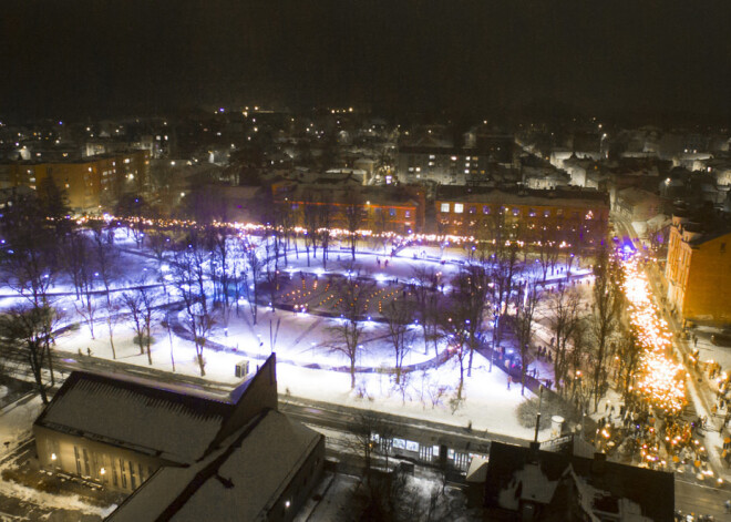 Liepājnieki dodas Lāčplēša dienas lāpu gājienā