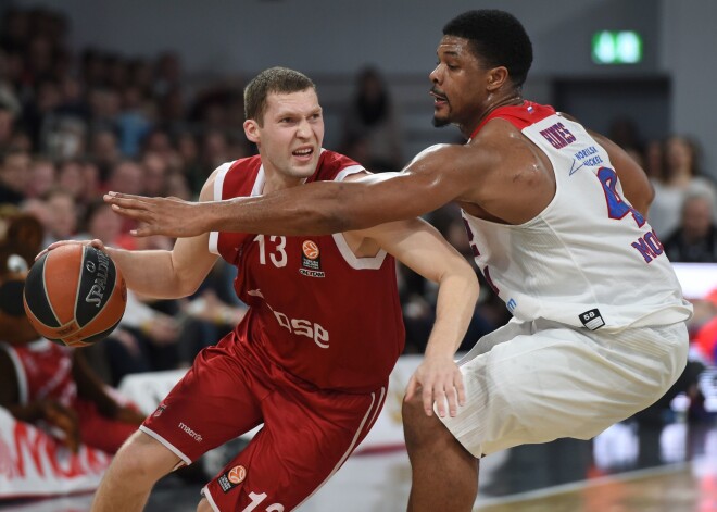 Strēlnieka 11 punkti neglābj "Brose Baskets" no vēl viena sāpīga zaudējuma