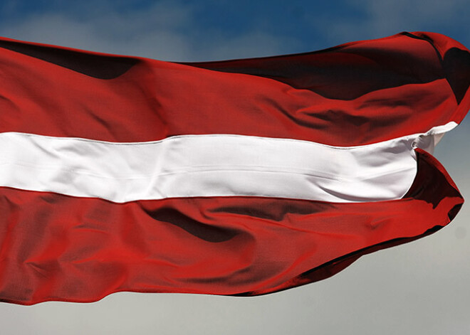 Daudz laimes dzimšanas dienā, Latvija! Pārsteidzoši fakti par to, kā tapa mūsu karogs