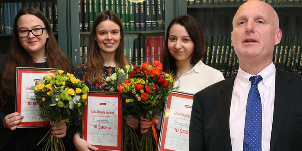 "Rimi" sadarbībā ar Rīgas Ekonomikas augstskolu dāsnas kampaņas ietvaros pasniedz ievērojamas stipendijas trīs studentēm. FOTO