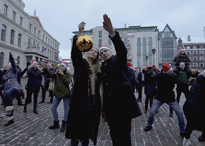 Ušakovs aicina rīdziniekus Rātslaukumā uzstādīt Ginesa rekordu. VIDEO