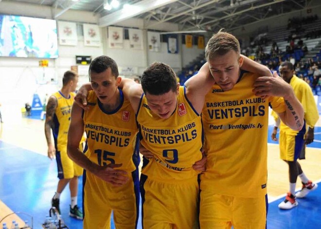 Latvijas gada cerība basketbolā Rihards Lomažs guvis ļoti smagu savainojumu