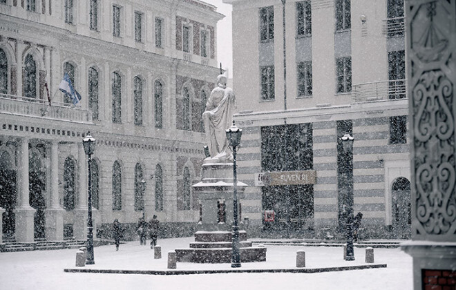 Pirms 18 gadiem Rīgā svinīgi atklāja Rātslaukumu un Rolanda statuju, kā arī iesvētīja Melngalvju namu.