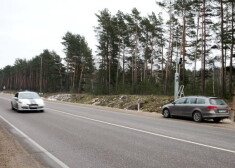 Первые стационарные фоторадары были установлены в Риге и ее окрестностях, на втором этапе - в более отдаленных регионах Латвии, например, в Гробине, Угале и Рубене