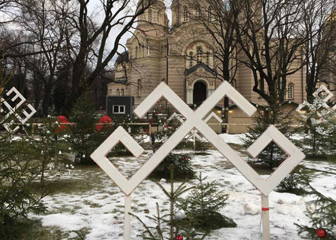 Kremļa medijs izpurgā mazā uzņēmēja Dzintara prieku par svētku tirdziņu. FOTO