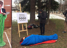 Pēc trim nedēļām Rīga kļūs par Eiropas kristīgo jauniešu galvaspilsētu. Viņi Latvijas galvaspilsētā meklē jumtu virs galvas – viesģimenes. Līdz šim rīdzinieki ne visai atsaucīgi savas durvis nolēmuši atvērt kristiešu viesiem.