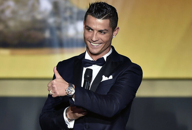 31 gadu vecais Ronaldu tagad kļuvis par četrkārtēju "Ballon d`Or" ieguvēju.