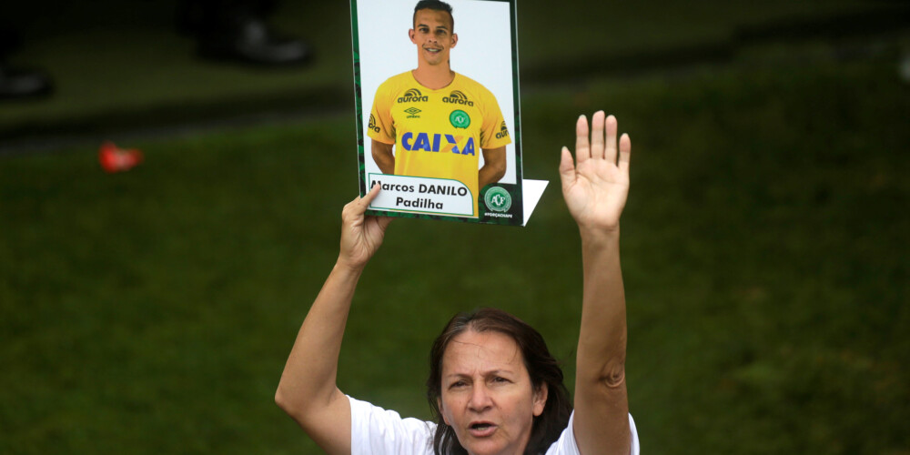 "Chapecoense" futbolistu pēc nāves atzīst par labāko Brazīlijā; komanda jau drīz atkal spēlēs