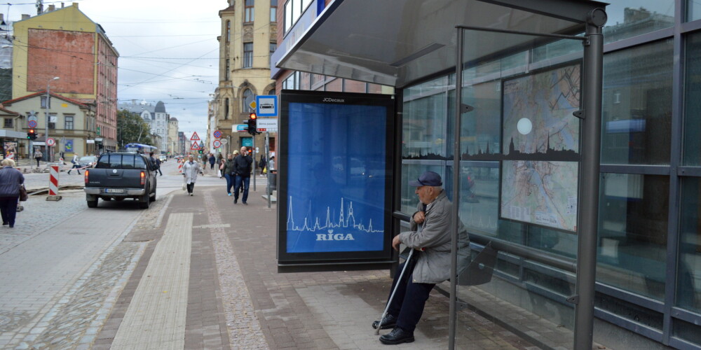 С будущего года будет запущен пилотный проект, но приведение остановок к единому стандарту будет происходить постепенно, так как в Латвии их много