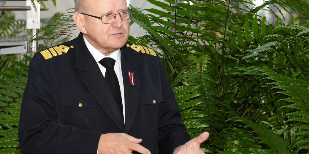 Miris Latvijas Jūras akadēmijas rektors Jānis Bērziņš