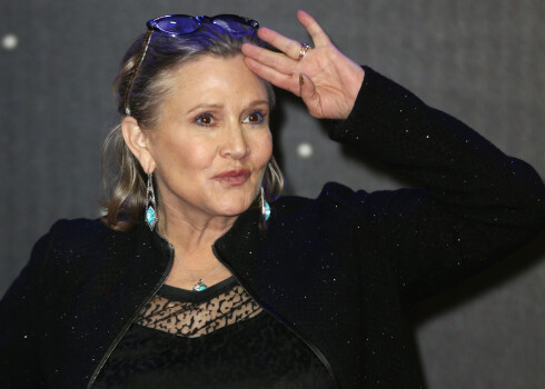 Голливудская звезда ушла из жизни после тяжелого сердечного приступа, который произошел на борту самолета 23 декабря