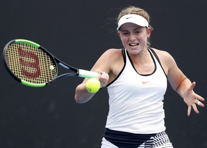 Arī Aļonai Ostapenko lieliski panākumi Austrālijā