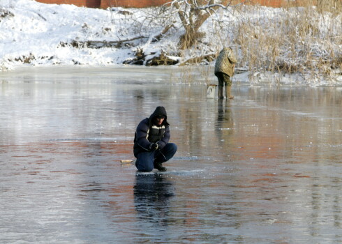 Aktuālā informācija par aizliegumu atrasties uz Rīgas ūdenstilpņu ledus