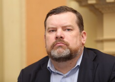 Latvijai un pārējām Baltijas valstīm attiecībās ar Krieviju tuvākajos gados jāapbruņojas ar stratēģisku pacietību, uzskata Kudors.
