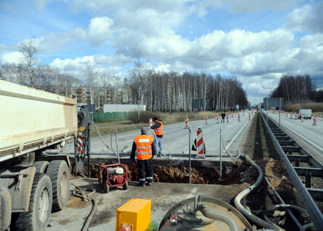 Biedrība ceļ trauksmi par nepietiekamo finansējumu autoceļiem