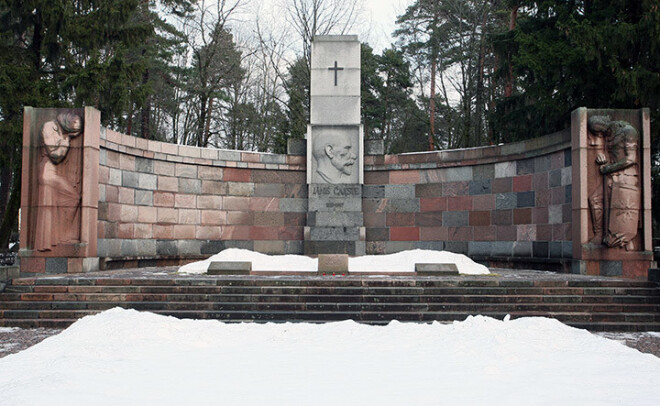 Pirmā Latvijas Valsts prezidenta Jāņa Čakstes memoriāls.