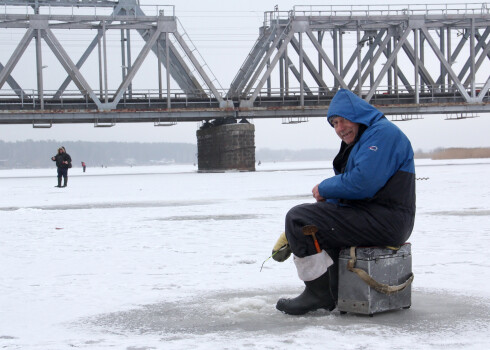 Aktuālā informācija par aizliegumu atrasties uz Rīgas ūdenstilpju ledus