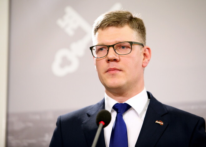 Vilnis Ķirsis: Loginova atkāpšanās no amata ir iespēja brīvostā atbrīvoties no "shēmotājiem"