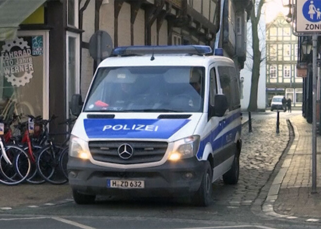 Vācijā uz sešiem gadiem notiesā 16 gadus vecu teroristi. VIDEO