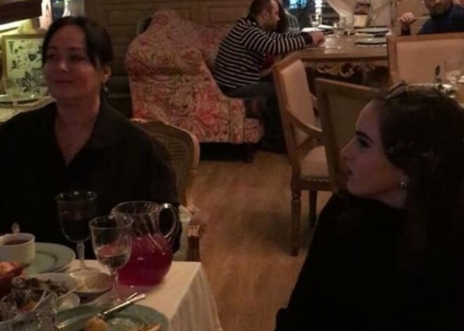 Пока муж в командировке: Лариса Гузеева зажгла в ресторане