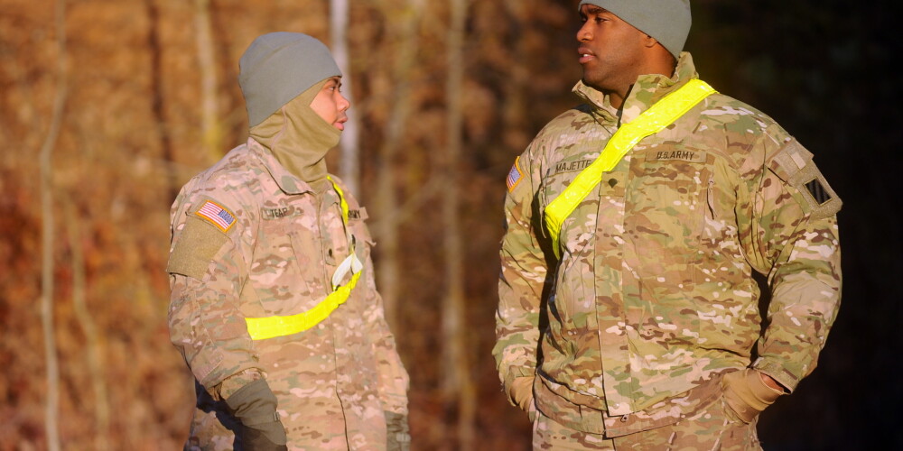 Nedēļas nogalē Latvijā ieradīsies 225 ASV smagās bruņutehnikas rotas karavīri