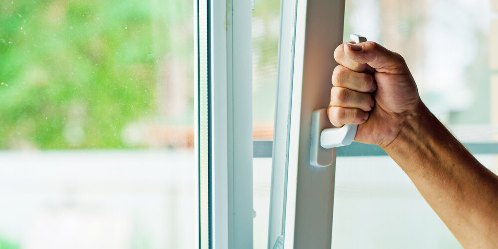 В настоящее время следователи выясняют все обстоятельства произошедшего