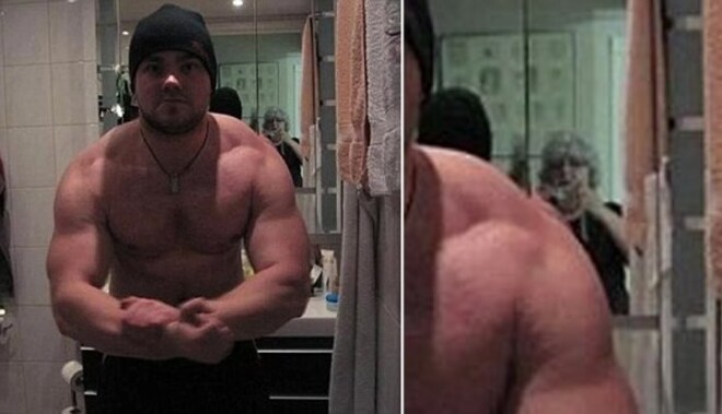 Это так мило! Брутального качка фотографирует его мамочка...