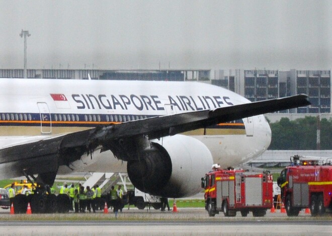 "Singapore Airlines" pirks 39 jaunus boeingus