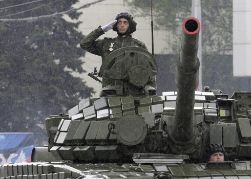 Šonedēļ Latvijā tika nogādāta ASV bruņutehnika, tai skaitā 15 tanki "M1 Abrams".