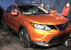 Pērn jaunu vieglo automašīnu tieši no konveijera iegādājās katrs 17 000. Latvijas iedzīvotājs. Visiecienītākā marka bija „Nissan Qashqai”, kura maksā sākot no 17 390 eiro.