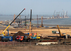 Krimas tilts sāpīgi atspēlējas pašai Krievijai: tur vairs nebūvē jaunus un neremontē vecos ceļus