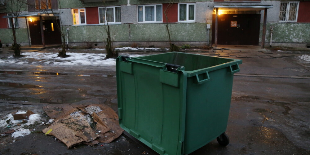 Atkritumu bizness - sevišķi iekārojams kumoss Rīgas domei. Monopols sitīs pa iedzīvotāju maciņiem