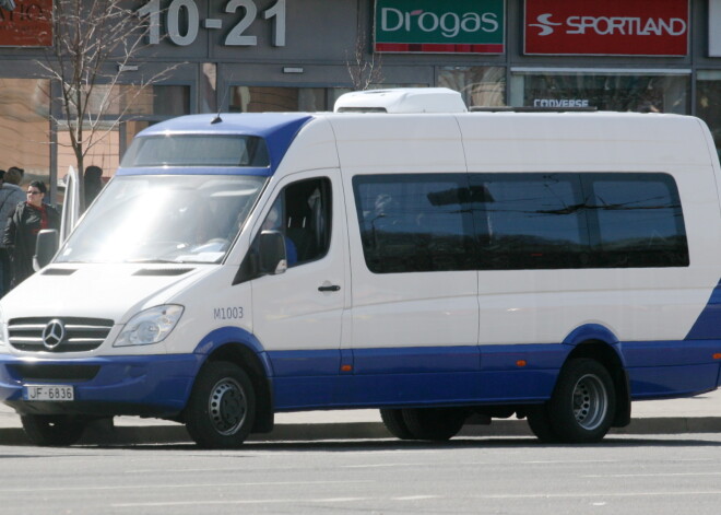 Pauž bažas par "iepriekš izlemtu" rezultātu 80 miljonu eiro vērtajā Rīgas mikroautobusu pārvadājumu iepirkumā