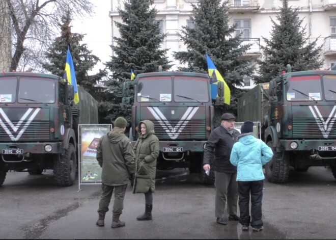 Latvijas vienkāršie ļaudis Donbasa cilvēkiem sarūpējuši 22 tonnas humānās palīdzības. VIDEO