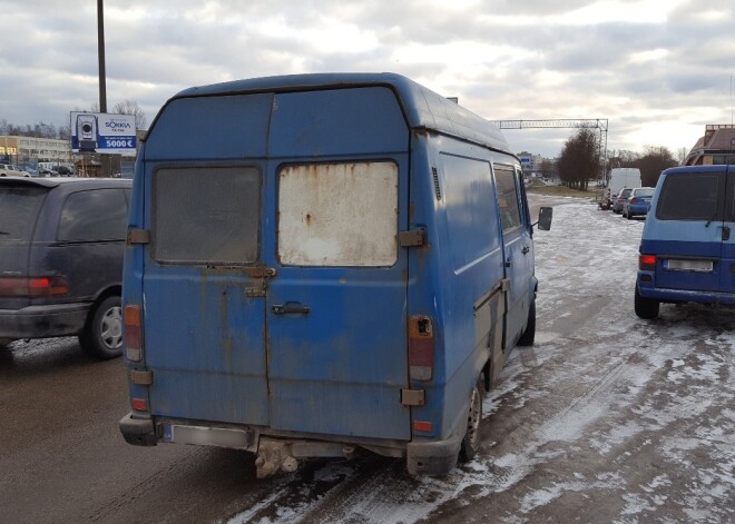 Katrs desmitais auto ir potenciāli bīstams uz ceļa