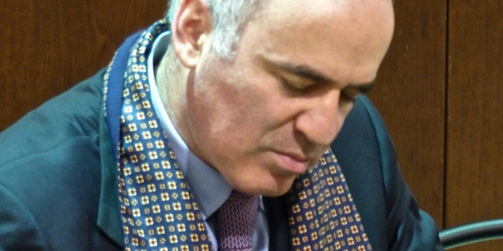 Šaha leģenda Garijs Kasparovs paredz Vladimira Putina nākamo mērķi.