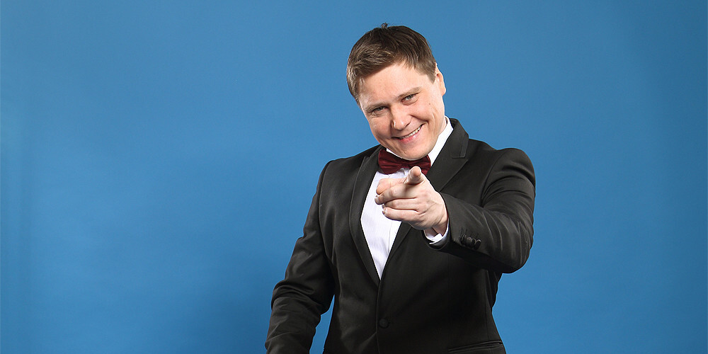 Prieks ārstē! Aktieris Mārtiņš Egliens, dzīvesprieka pilns, atgriežas uz skatuves.