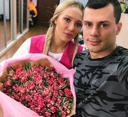 Иван и Елизавета демонстрируют свою любовь в соцсетях