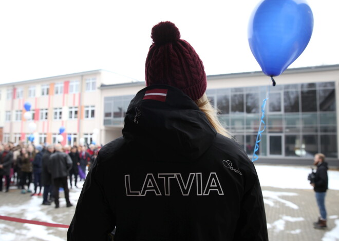 Latvijas jauno sportistu Mekā Murjāņos atklāj rekonstruēto sporta halli. FOTO