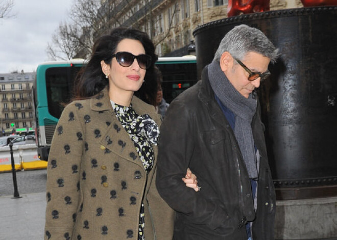 Topošie vecāki Džordžs un Amala Klūniji Parīzē