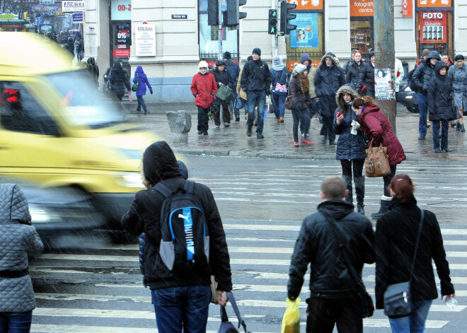Katru dienu Latvijas iedzīvotāju skaits samazinās par 55 cilvēkiem