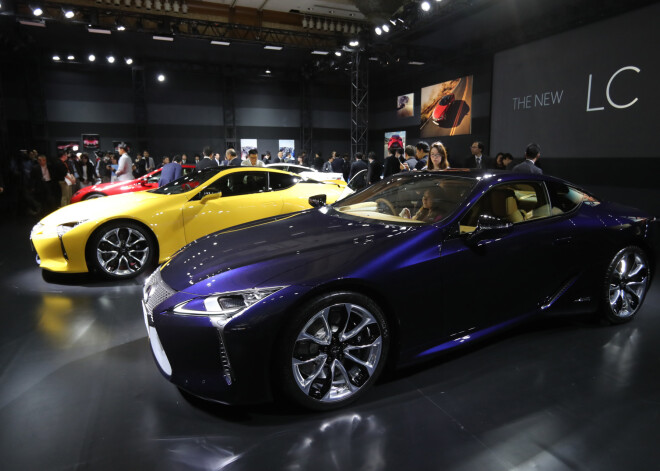 Toyota prezentē jauno "Lexus LC". FOTO