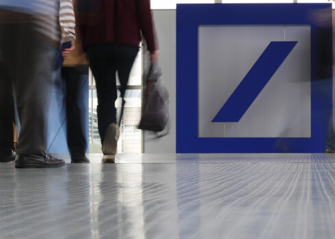 "Deutsche Bank" samazinājusi darbinieku prēmijas un atalgojumu