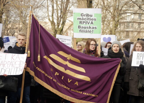 Koalīcija pagaidām nepauž viennozīmīgu atbalstu RPIVA reorganizācijai.